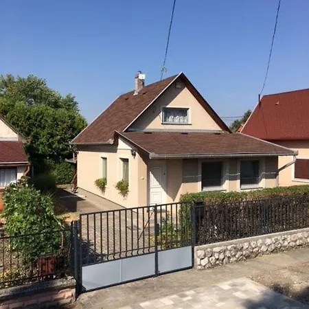 Szazszorszep Vendeghaz