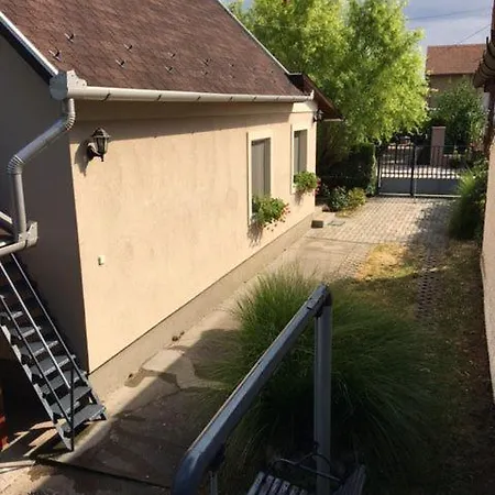 Szazszorszep Vendeghaz Tatil Evi *